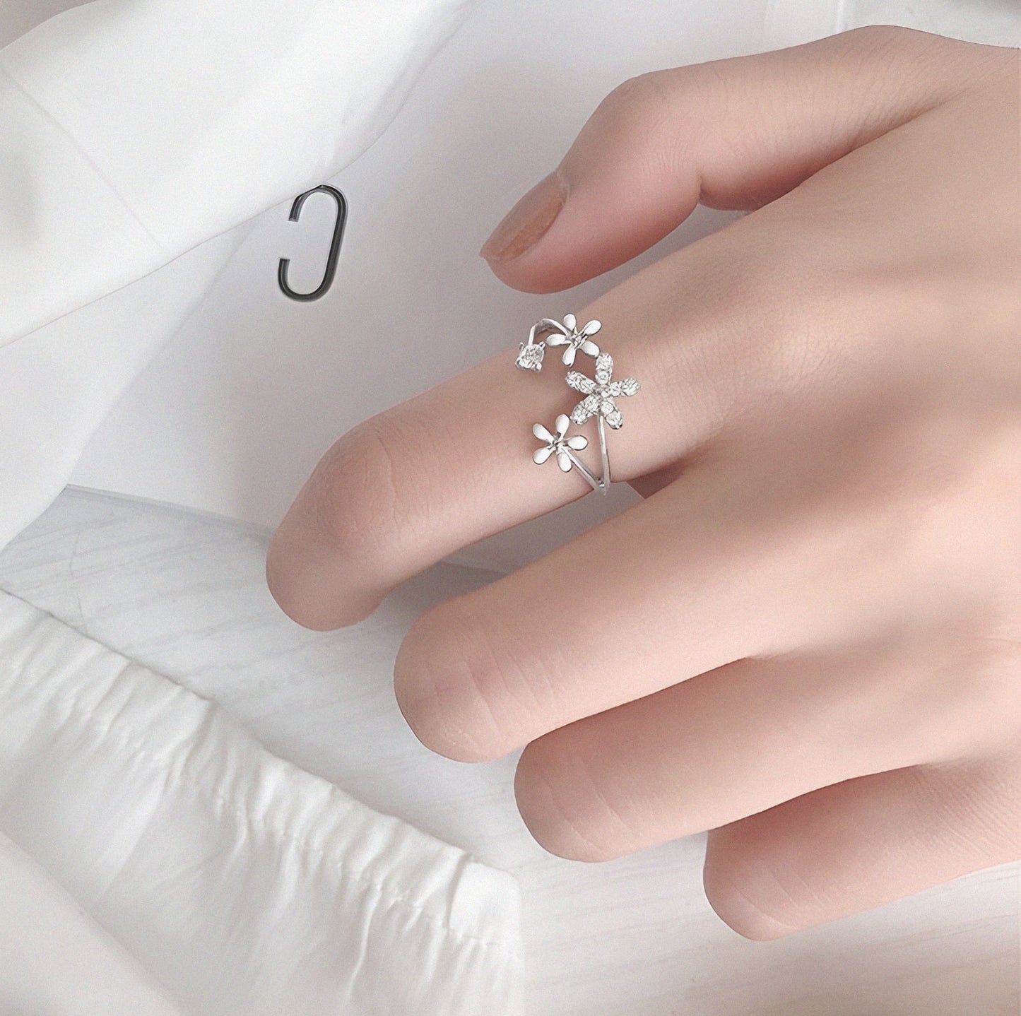 Luxury Stylish Floral Open Silver Ring