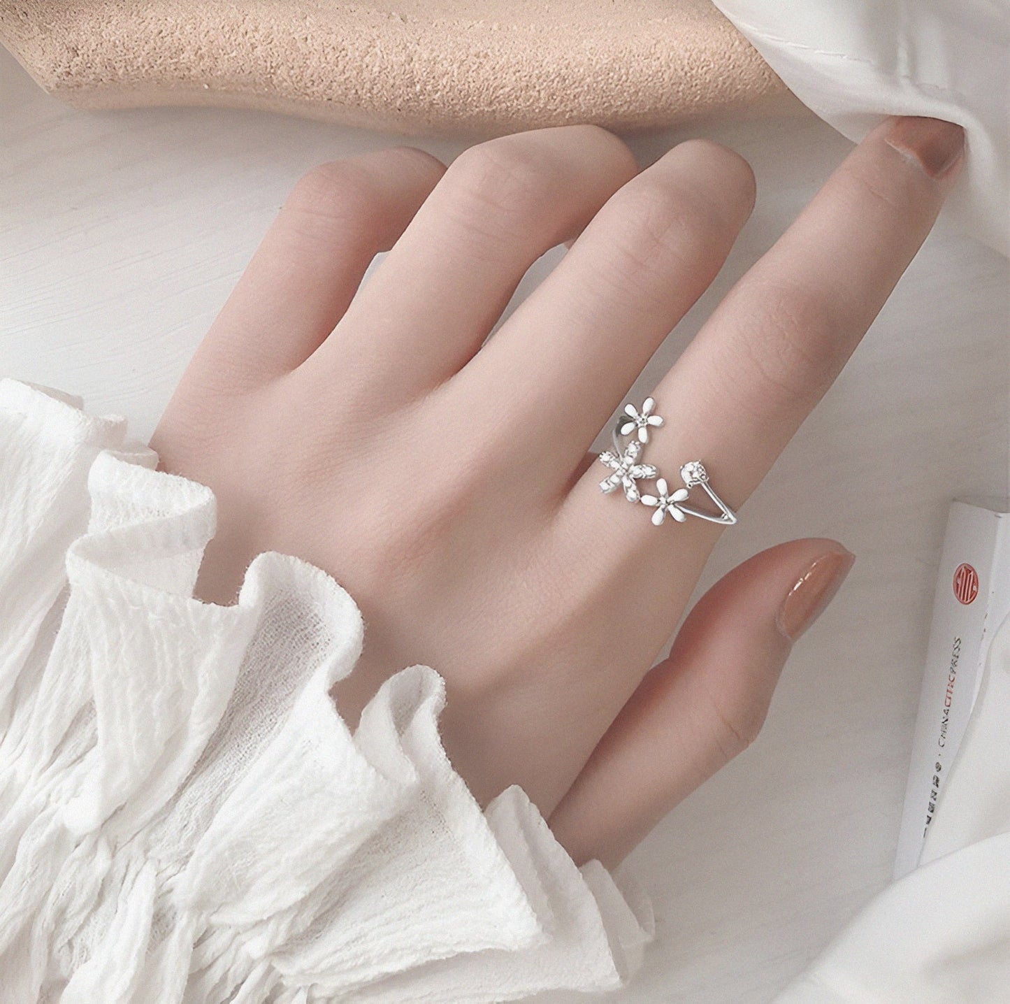 Luxury Stylish Floral Open Silver Ring