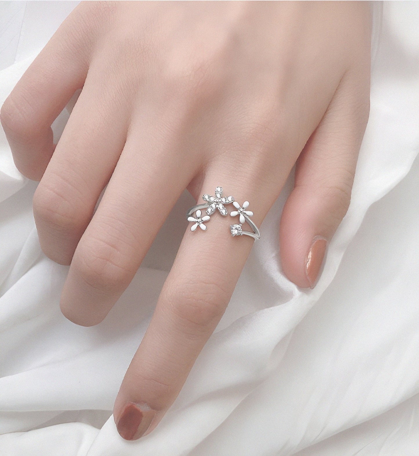 Luxury Stylish Floral Open Silver Ring