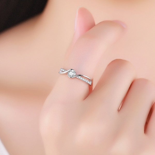 Cubic Zirconia Twisted Silver Ring