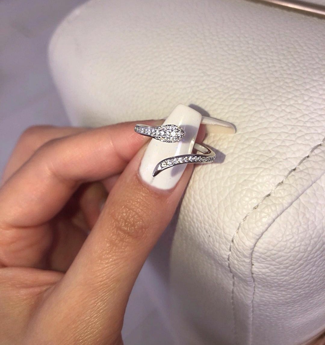 SERPENTINE ADJUSTABLE SILVER RING