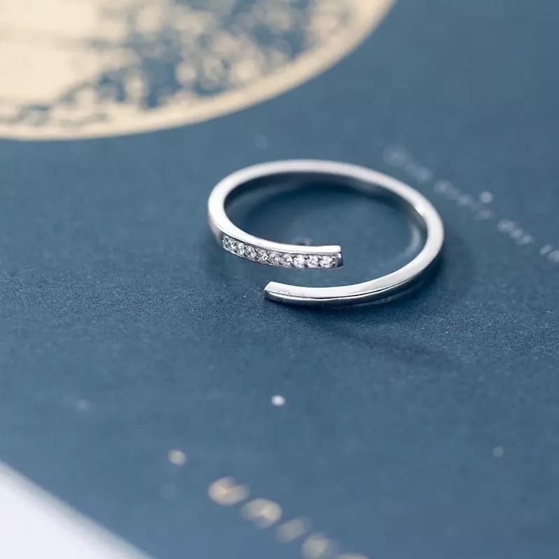 Sparkle Swirl Silver Ring