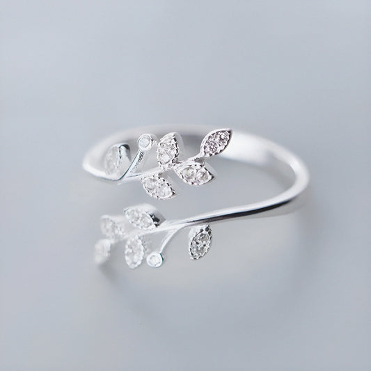 Lustrous Leaf Opening Silver Ring