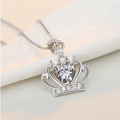 Imperial Crown Silver Pendant Set