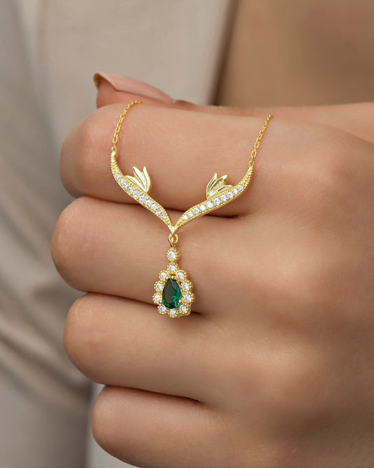 Silver Green Drop Stone Design Necklace