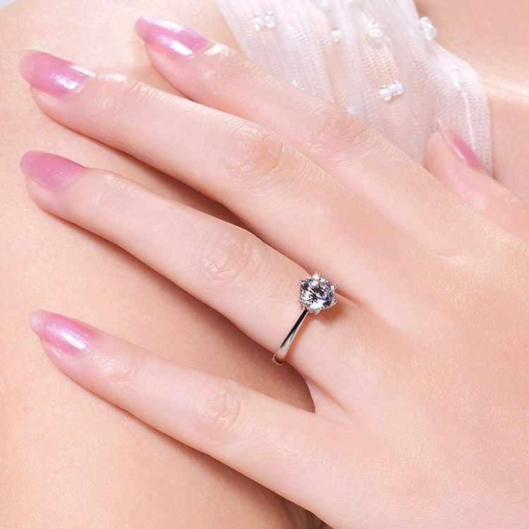 Attractive Crystal Diamond Silver Ring