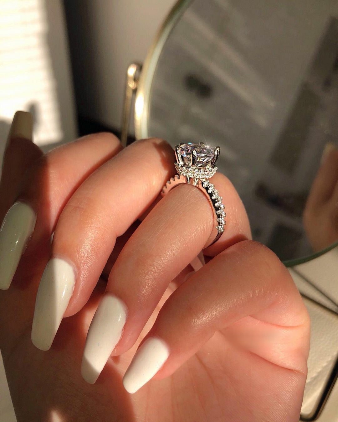 Luxury Prettiest Amore Solitaire Silver Ring
