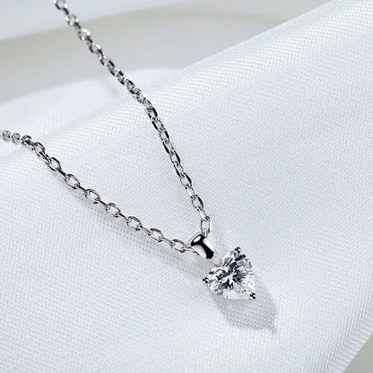 Shipei Created Moissanite Heart Pendant Set