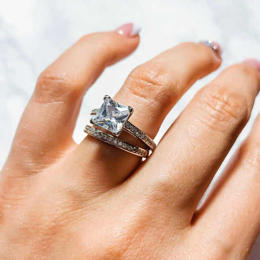 Luxury Elegance Classique Silver Ring Set