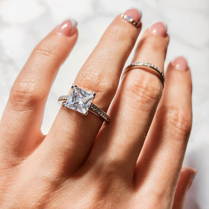 Luxury Elegance Classique Silver Ring Set