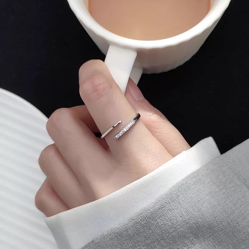 Sparkle Swirl Silver Ring